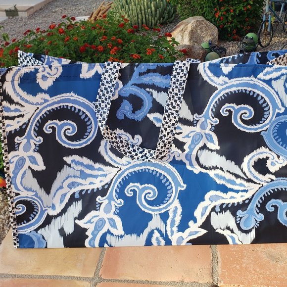 Chico's Reusable Shopping Tote Bags - Set of 2 - NWT - Picture 1 of 8